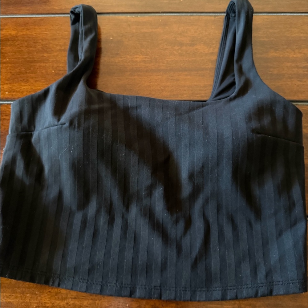 Lululemon Black Striped Women's Top sz 8
